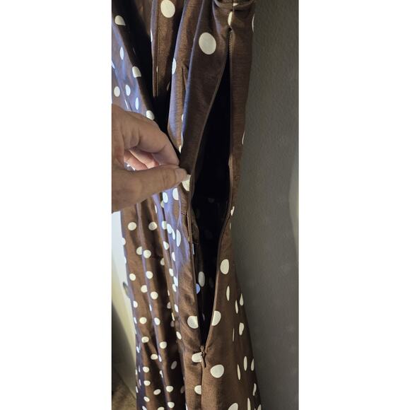 Dressbarn Brown & White Polka Dot Knee Length Dress Size 6 Short Sleeve Side Zip - Picture 5 of 9